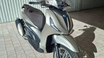 Piaggio Beverly 300 ABS-ASR (2021 - 25) usata