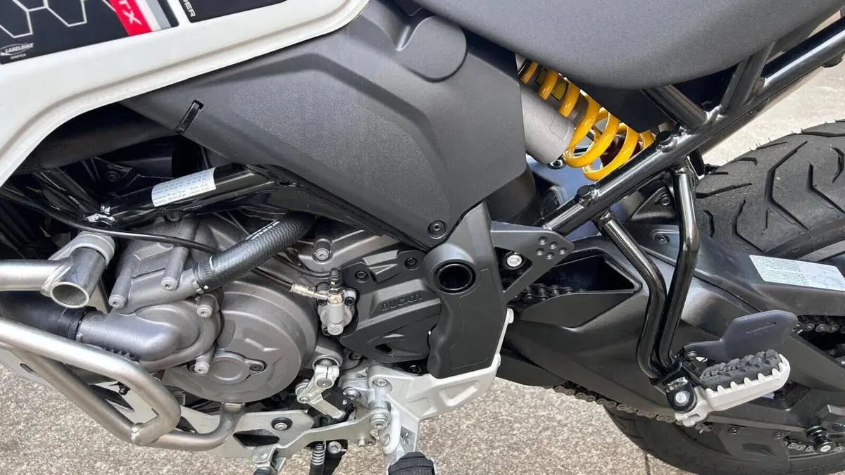 Ducati DesertX (2022 - 25) 