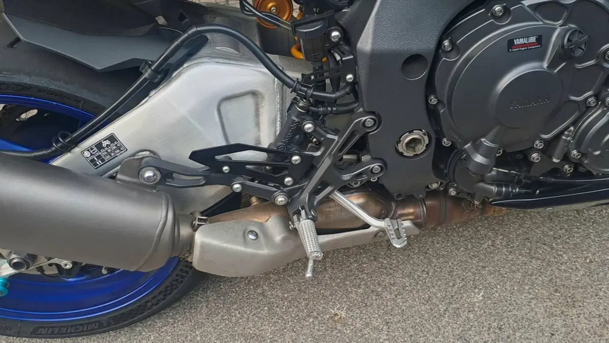 Yamaha MT-10 SP (2022 - 25)  (4)