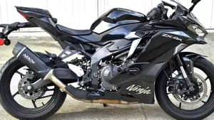 Kawasaki Ninja ZX-4R (2024 - 26)  (4)