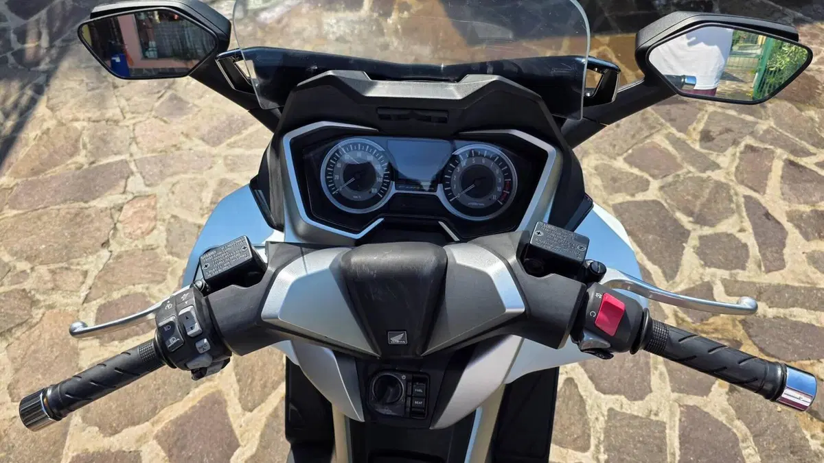 Honda Forza 300 ABS (2018 - 20)  (8)