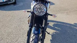 Triumph Scrambler 900 Stealth Edition (2024)  (8)