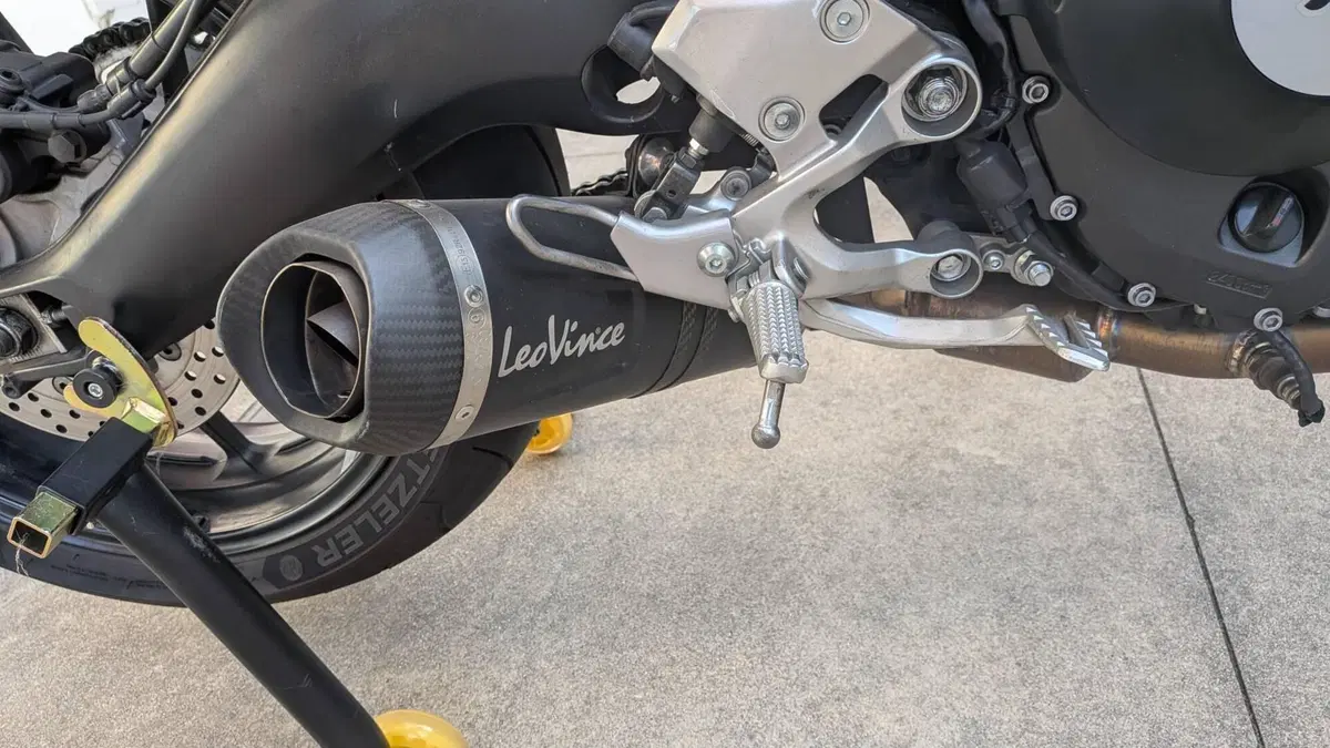 Yamaha XSR 900 ABS (2016 - 20)  (7)