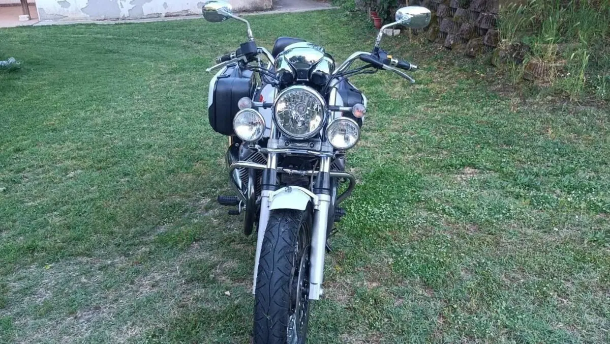 Moto Guzzi Nevada 750 Classic i.e. (2004 - 06)  (3)