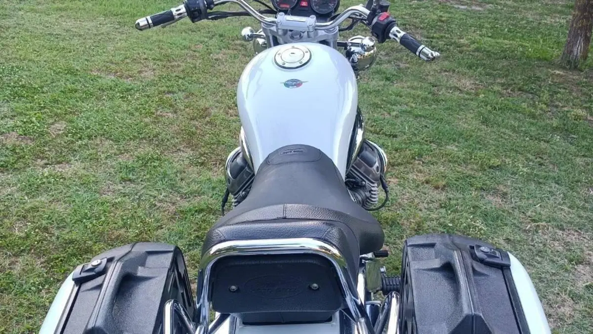 Moto Guzzi Nevada 750 Classic i.e. (2004 - 06)  (4)