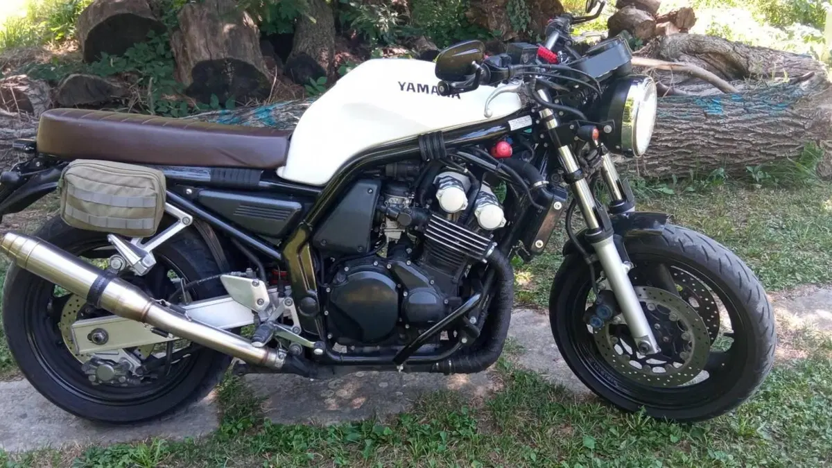 Yamaha FZS 600 Fazer (2002 - 03) 