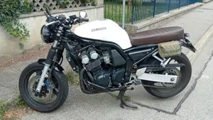 Yamaha FZS 600 Fazer (2002 - 03)  (5)