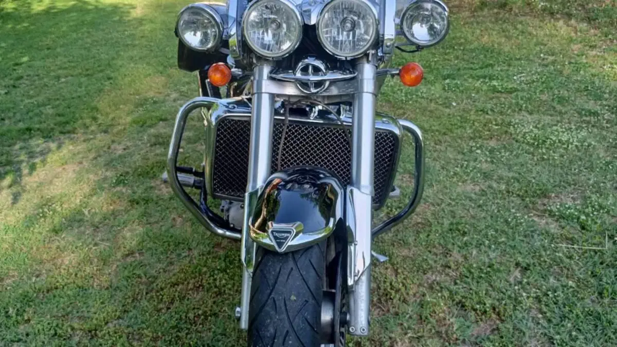 Triumph Rocket 3 (2004 - 11)  (3)