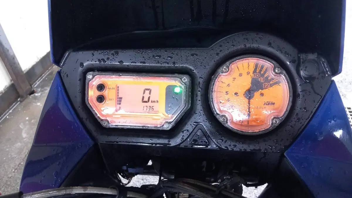 KTM 990 Adventure (2006 - 08)  (8)