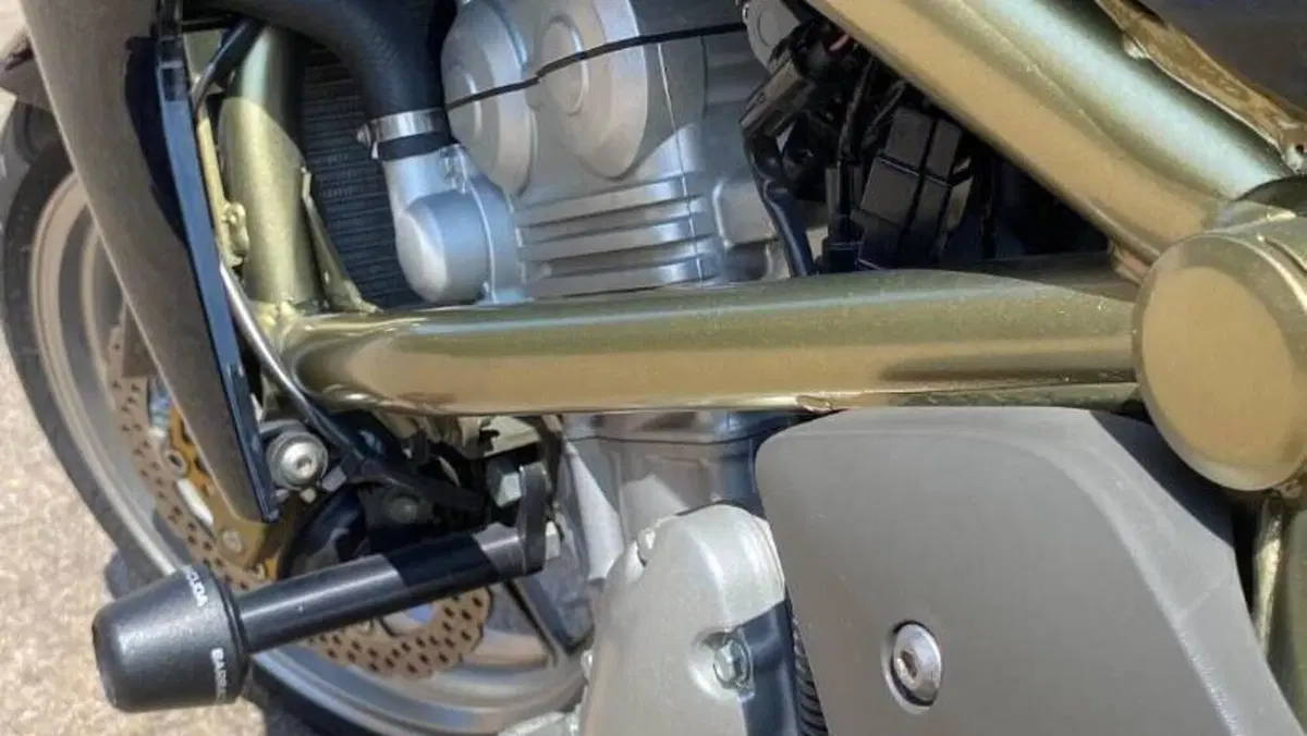 Kawasaki ER-6N (2006 - 09)  (5)