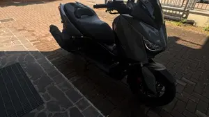 Yamaha X-Max 400 Tech Max (2020)  (5)