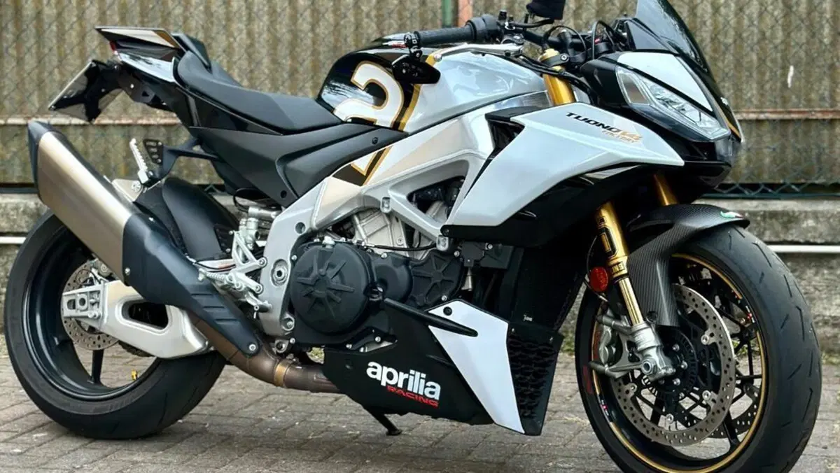 Aprilia Tuono V4 Factory (2021 - 24) 