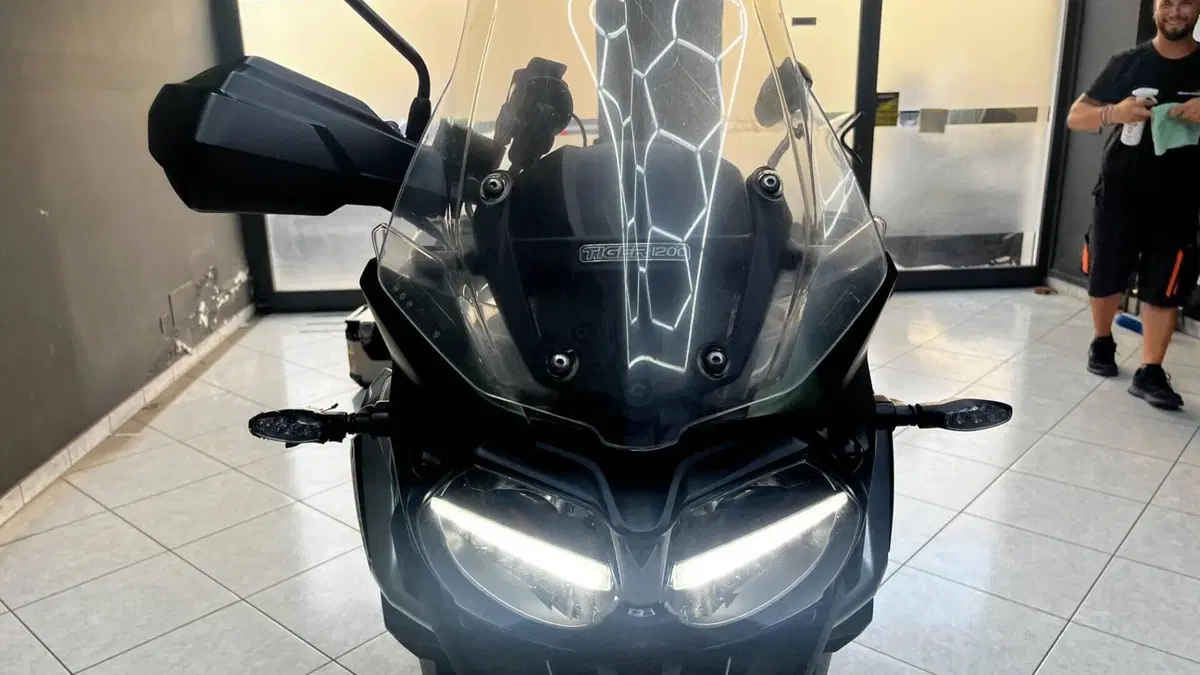 Triumph Tiger 1200 XCx (2018 - 20)  (4)