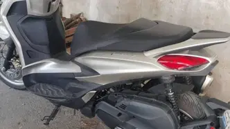 Piaggio Beverly 400 ABS-ASR (2021 - 24) usata