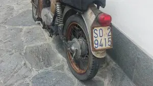 Moto Guzzi   (2)