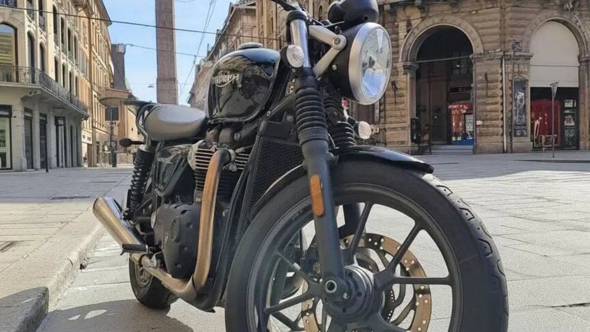 Triumph Street Twin 900 (2017 - 18) 