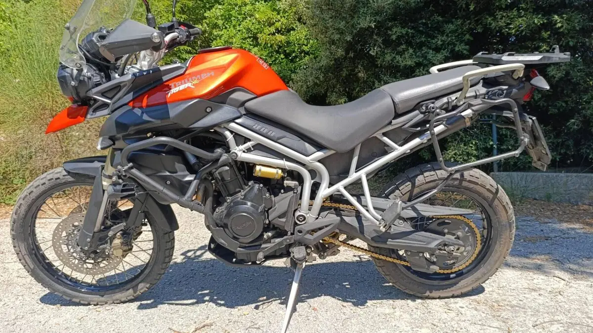 Triumph Tiger 800 XC ABS (2010 - 14)  (2)