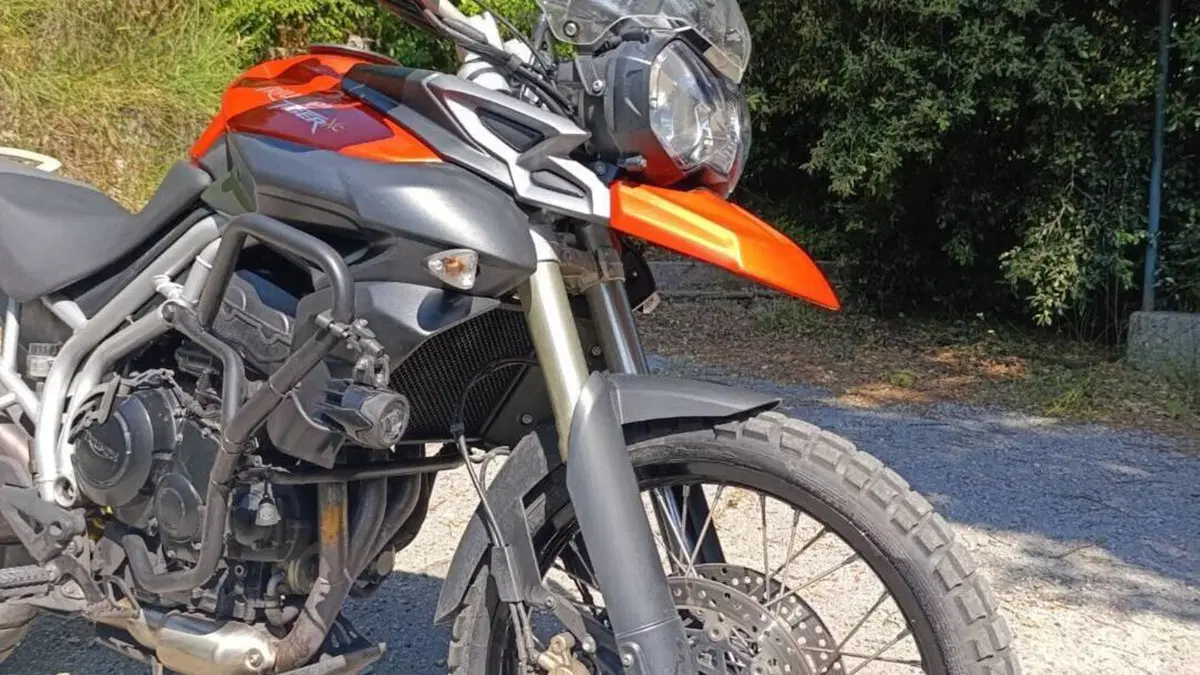 Triumph Tiger 800 XC ABS (2010 - 14)  (10)
