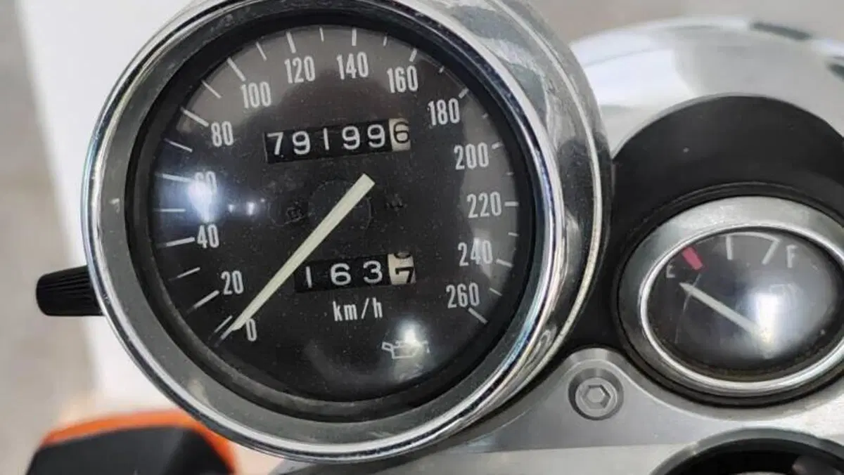 Suzuki GSX 1200  (2)