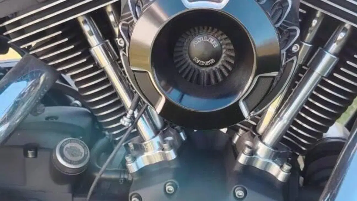 Harley-Davidson 1450 Super Glide T-Sport (2001 - 03) - FXDXT  (3)