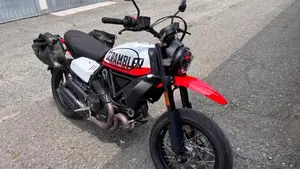 Ducati Scrambler 800 Urban Motard (2022)  (3)