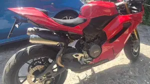 Ducati Panigale V2 S (2025 - 26) 