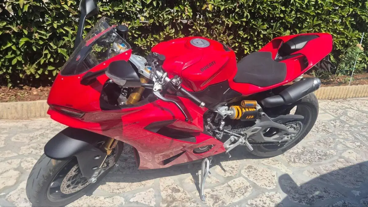 Ducati Panigale V2 S (2025 - 26)  (4)