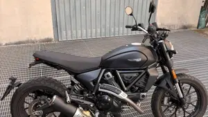 Ducati Scrambler 800 Icon Dark (2025 - 26)  (5)
