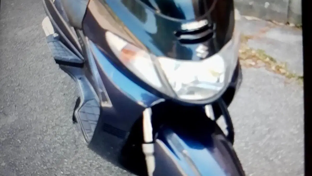 Suzuki Burgman AN 400 (1999 - 00)  (2)