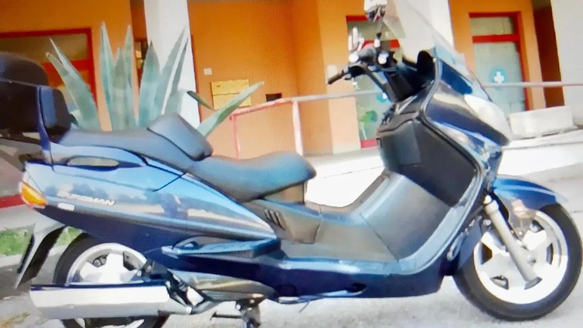 Suzuki Burgman AN 400 (1999 - 00)  (3)