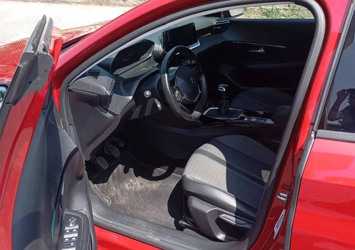 Peugeot 208 BlueHDi 100 Stop&Start 5 porte Allure Navi Pack (6)