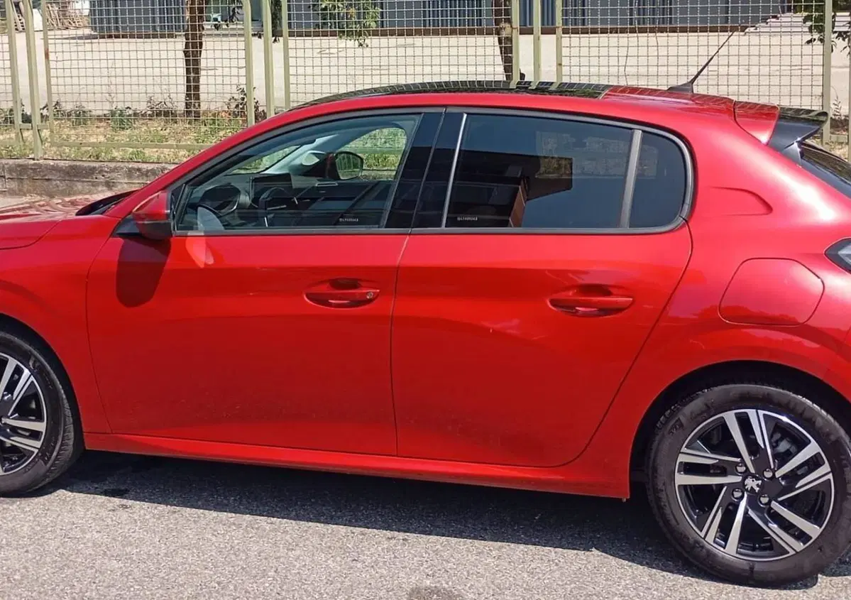 Peugeot 208 BlueHDi 100 Stop&Start 5 porte Allure Navi Pack (7)