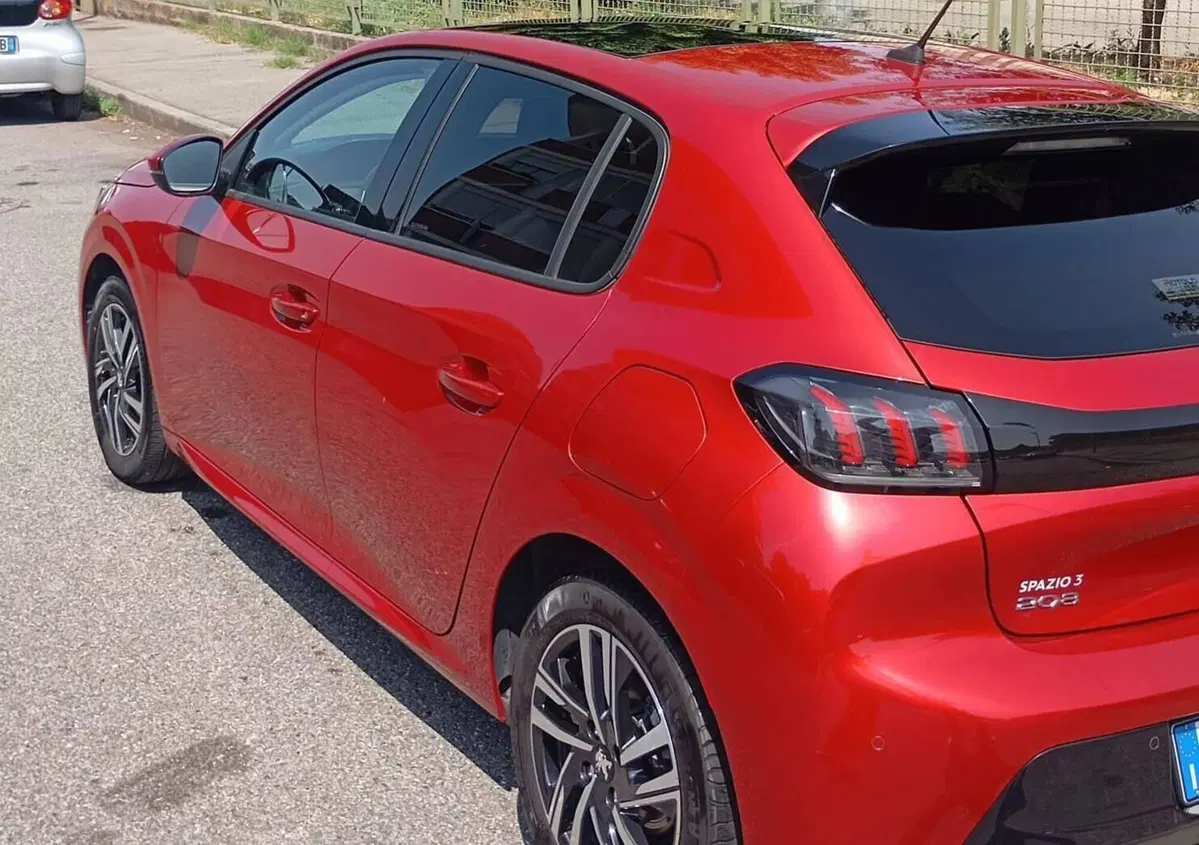 Peugeot 208 BlueHDi 100 Stop&Start 5 porte Allure Navi Pack (13)