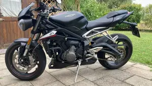 Triumph Street Triple RS (2017 - 19)  (3)