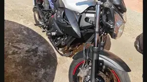 Yamaha XJ6 SP ABS (2013)  (4)