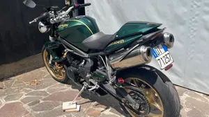 Triumph Street Triple R (2009 - 12)  (6)