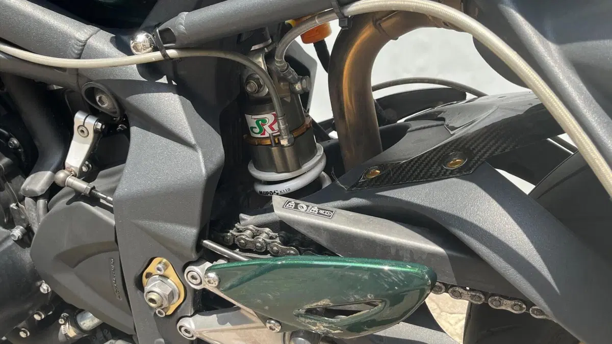 Triumph Street Triple R (2009 - 12)  (11)