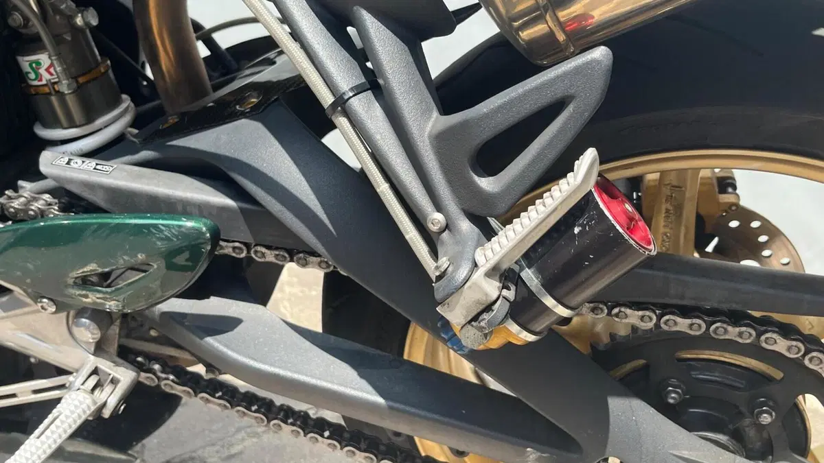 Triumph Street Triple R (2009 - 12)  (12)