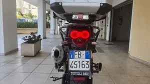 Moto Guzzi V85 TT (2021 - 23)  (12)