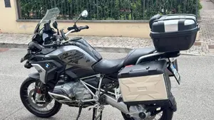 Bmw R 1200 GS (2017 - 18)  (2)