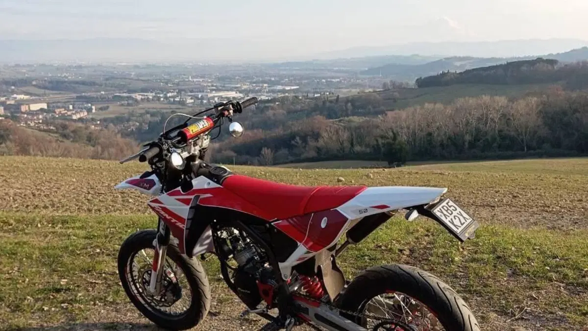 Fantic Motor Motard 50 Performance 2t (2020)  (3)