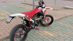 Fantic Motor Motard 50 Performance 2t (2020)  (5)