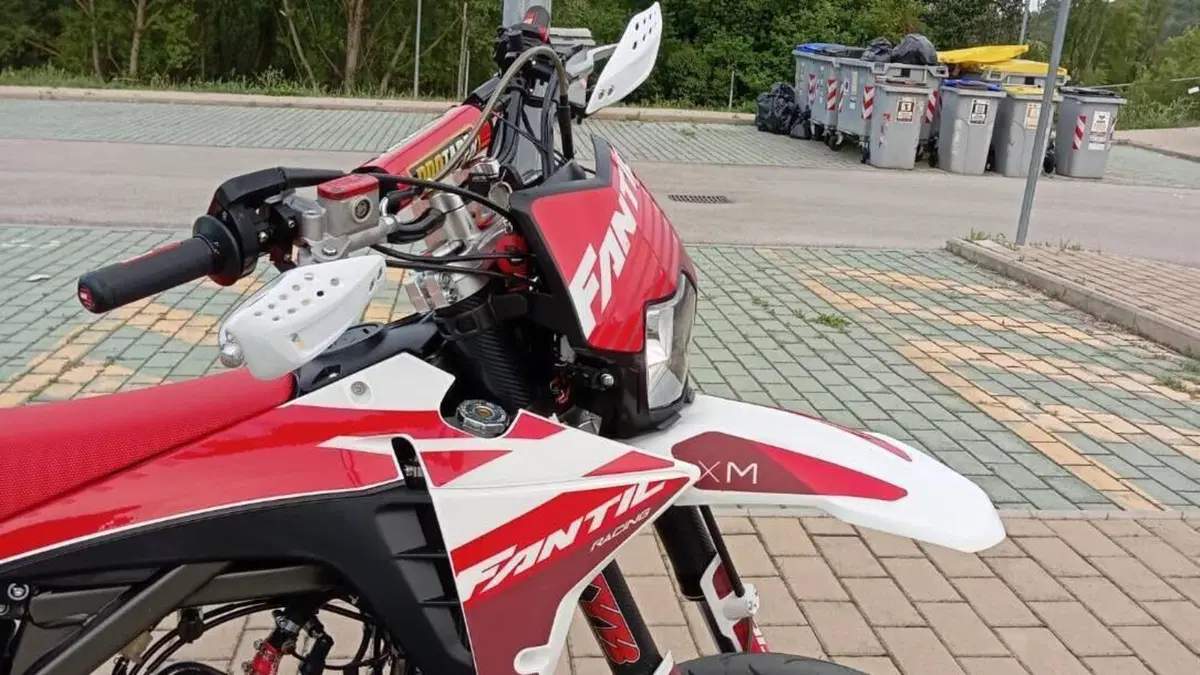 Fantic Motor Motard 50 Performance 2t (2020)  (6)