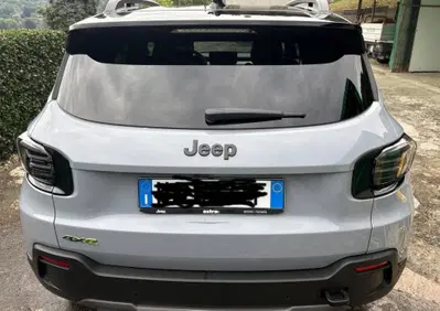 Jeep Avenger 1.2 turbo e-hybrid mhev The North Face 4xe 145cv edct6 (4)