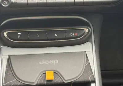 Jeep Avenger 1.2 turbo e-hybrid mhev The North Face 4xe 145cv edct6 (9)
