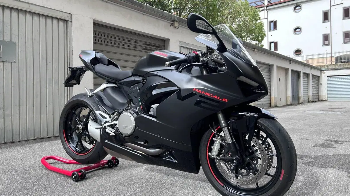 Ducati Panigale V2 (2021 - 24)  (2)