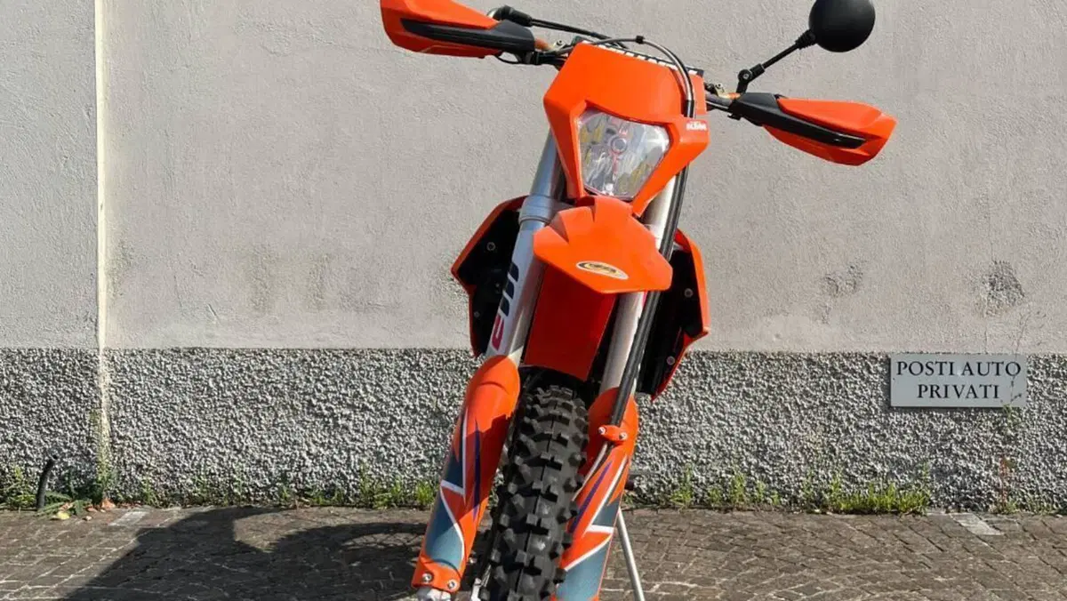 KTM 500 EXC-F (2022)  (2)