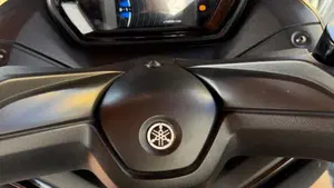 Yamaha X-Max 300 Tech Max (2021 - 24)  (5)