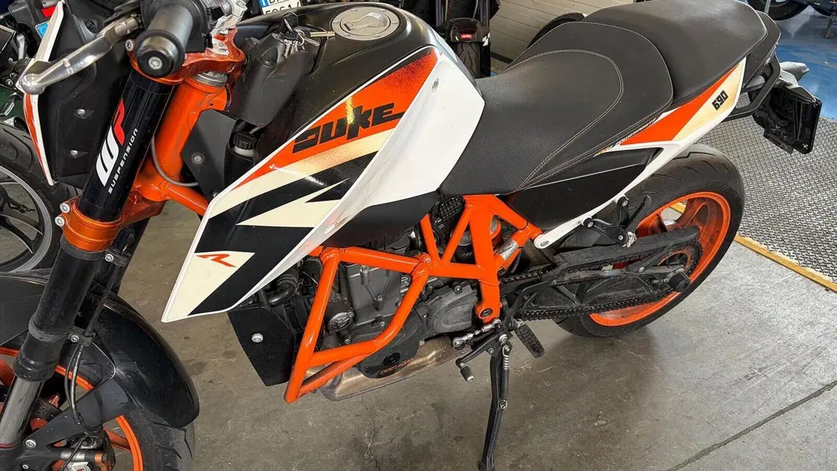 KTM 690 Duke R (2010 - 15)  (6)