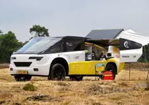 Ecco la prima ambulanza al mondo che va a energia solare: con un giorno di sole percorre 715 chilometri